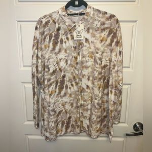Johnny waas button down shirt!
